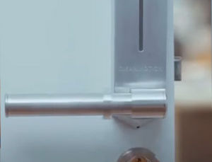 Self-disinfecting Door Handle