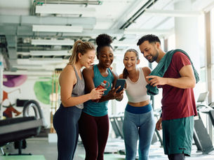 Navigating Fitness Trends: How Social Media Shapes Your Workout and Body Image